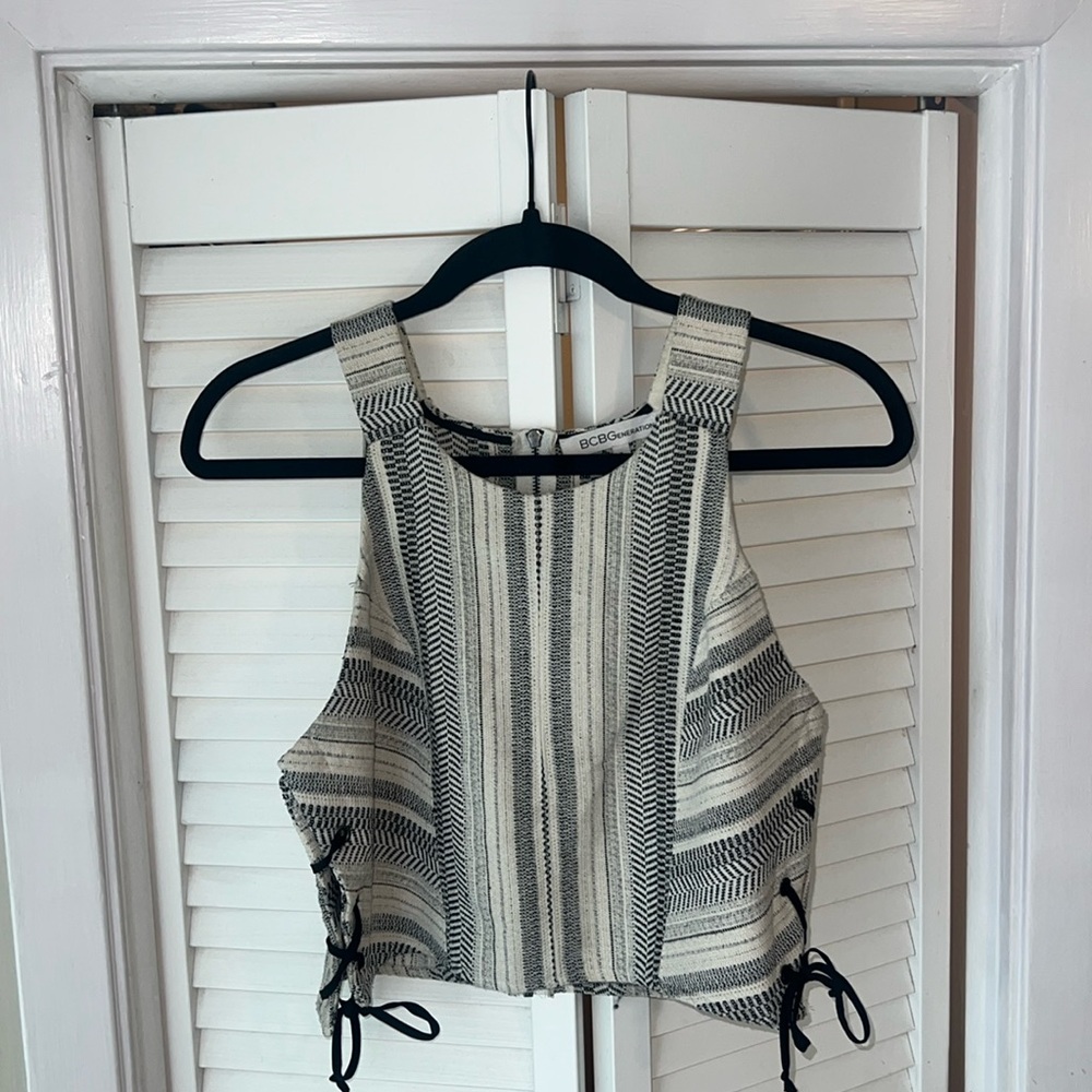 BCBG jacquard top - zipper back, side tie closures - size medium